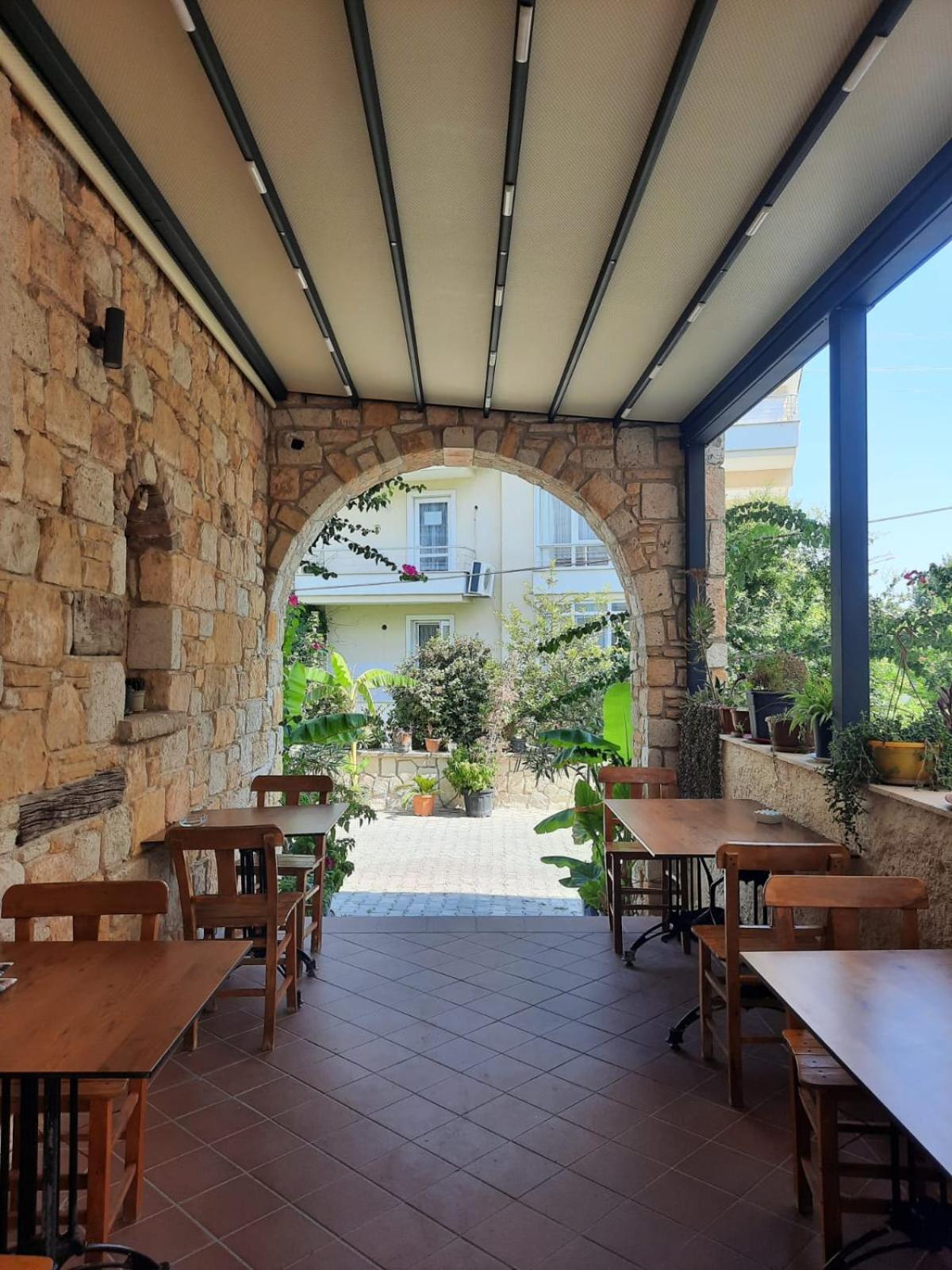 Adil Pansiyon Cesme Exterior photo